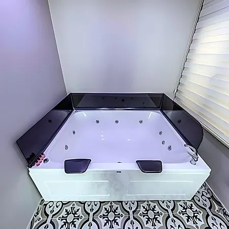 Intercity Airport Hotell 3*